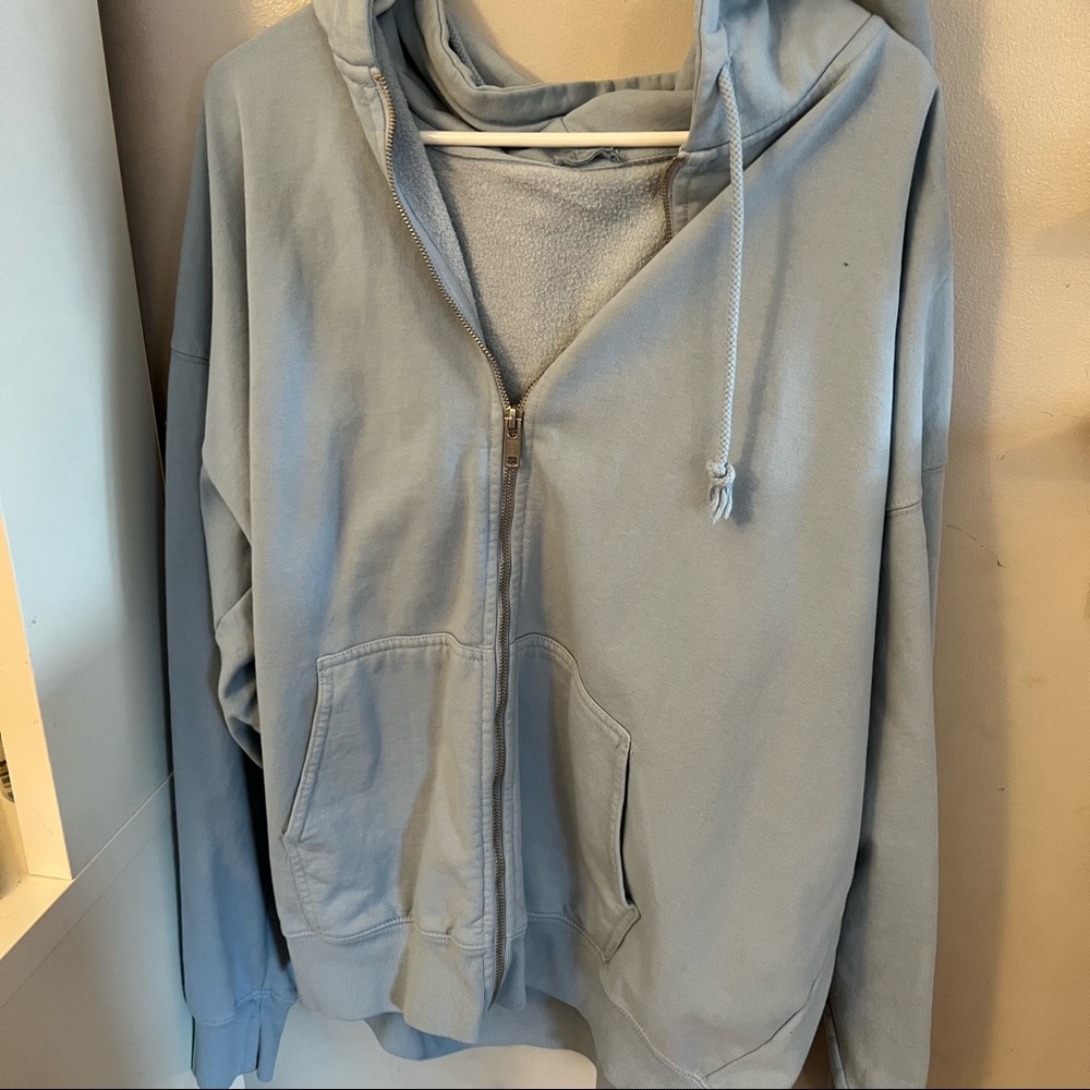 brandy melville christy sweatshirt